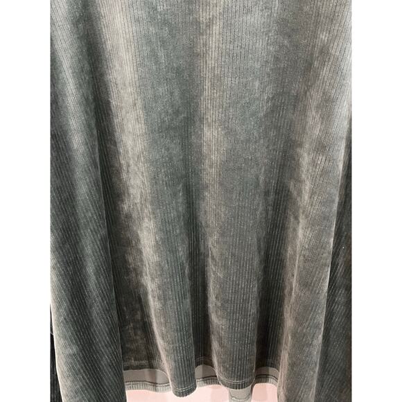 Wonderly Size 2X Ribbed Sage Green V-Neck Long Sleeve Top - Picture 6 of 10